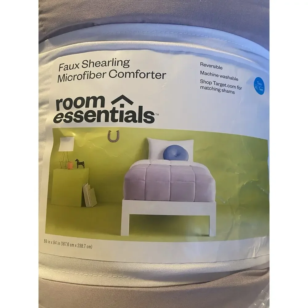 Room Essentials Faux Shearling Reversible Comforter Sherpa